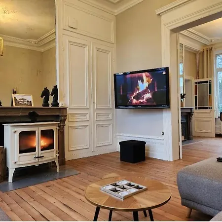 Manoir Aux Roses, 15 Personnes Avec *