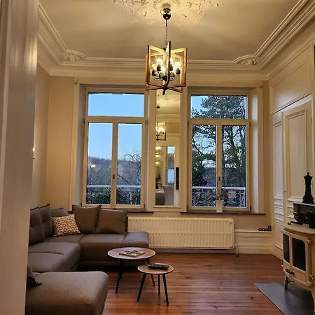 Manoir Aux Roses, 15 Personnes Avec Villa *