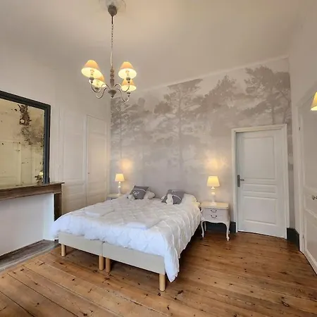 빌라 Manoir Aux Roses, 15 Personnes Avec