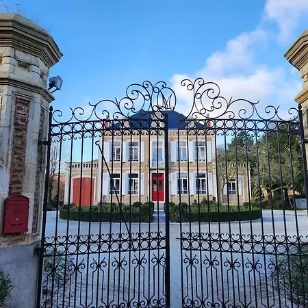 Manoir Aux Roses, 15 Personnes Avec *